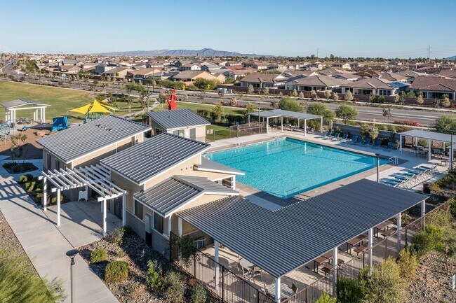 12785 W Levi Dr Avondale, AZ 85392 photo 4