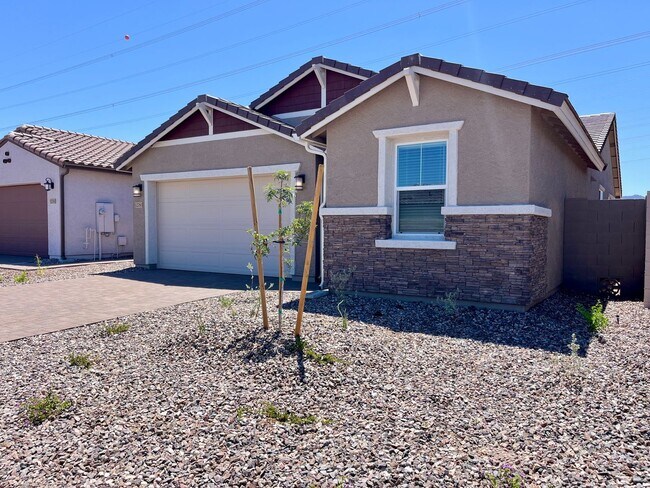 12785 W Levi Dr Avondale, AZ 85392 photo 2