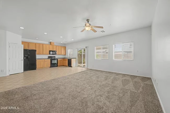 8770 W Wood Dr Peoria, AZ 85381 photo 3
