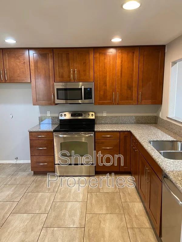 1262 E Avenida Hermosa Phoenix, AZ 85014 photo 4