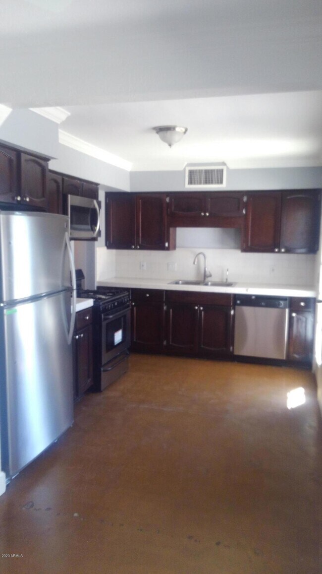 3419 E Turney Ave Phoenix, AZ 85018 photo 5