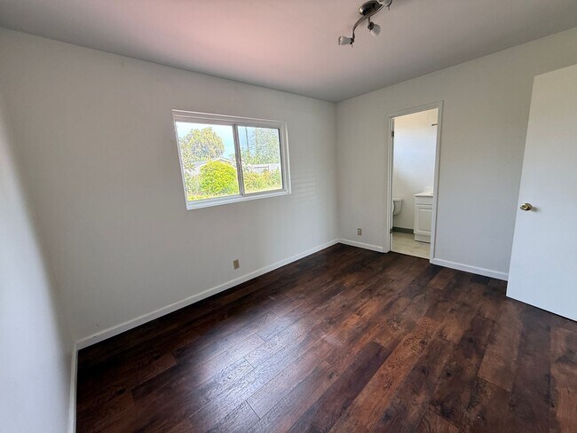 1741 Lahoud Dr Encinitas, CA 92007 photo 4