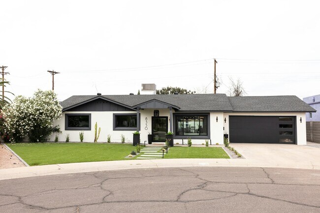 8350 E Pinchot Ave Scottsdale, AZ 85251 photo 2