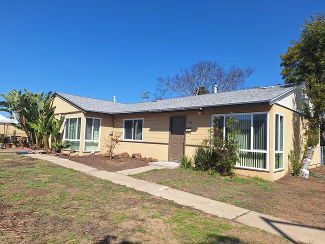 4866 Clairemont Dr San Diego, CA 92117