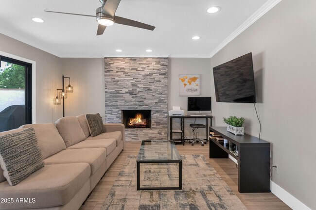 8108 E Morgan Trail Scottsdale, AZ 85258 photo 5