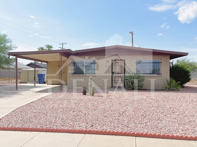 1515 W Huntington Dr photo 2