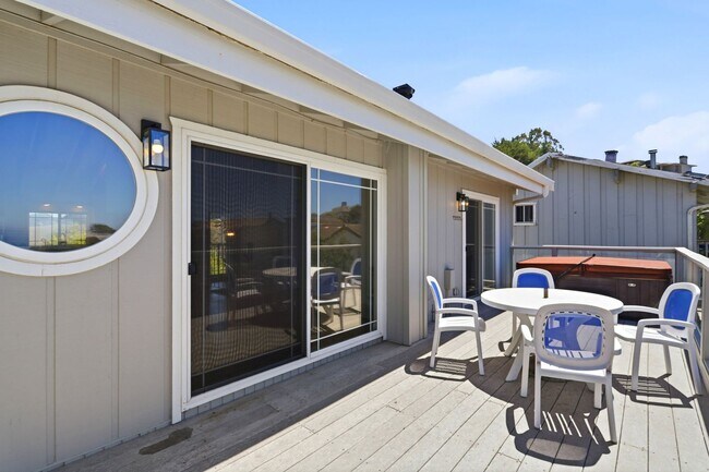 117 Holiday Dr Watsonville, CA 95076 photo 5