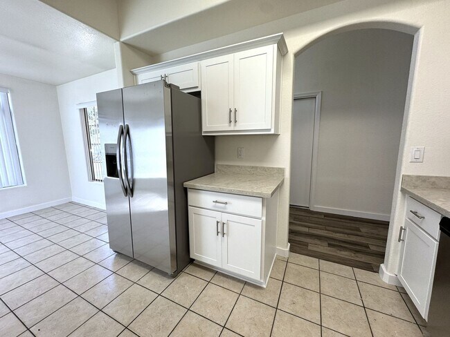 12710 W Ash St El Mirage, AZ 85335 photo 5