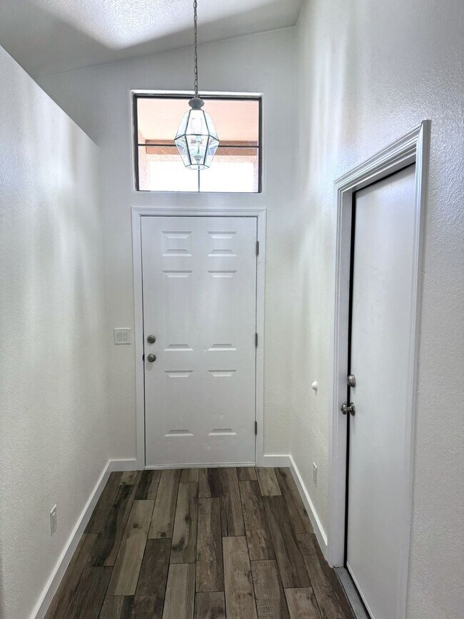 12710 W Ash St El Mirage, AZ 85335 photo 2