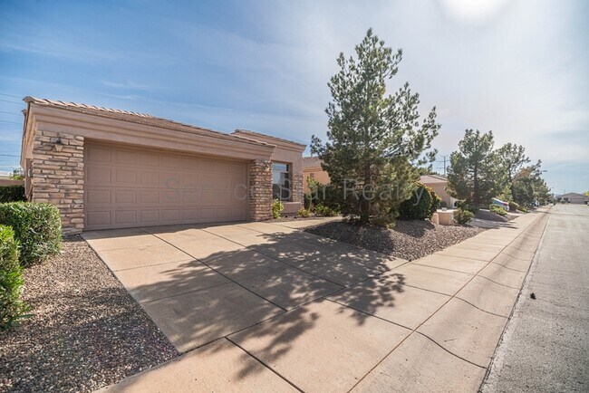 3925 E Carter Dr Phoenix, AZ 85042 photo 2