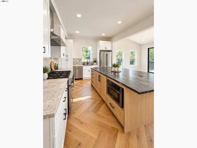 427 Locust St Santa Cruz, CA 95060 photo 5