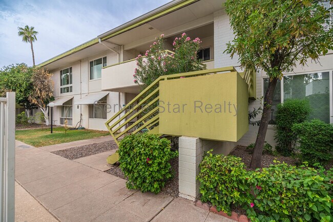 102 W Maryland Ave Phoenix, AZ 85013 photo 3