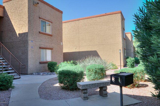 8256 E Arabian Trail Scottsdale, AZ 85258