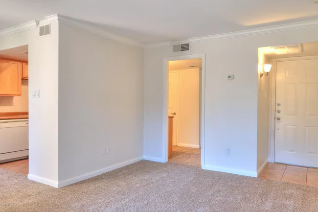 8256 E Arabian Trail Scottsdale, AZ 85258 photo 4