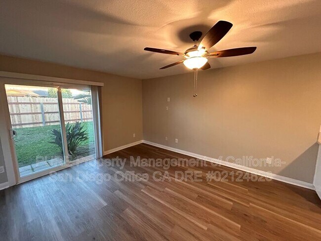1122 Florence St Imperial Beach, CA 91932 photo 4