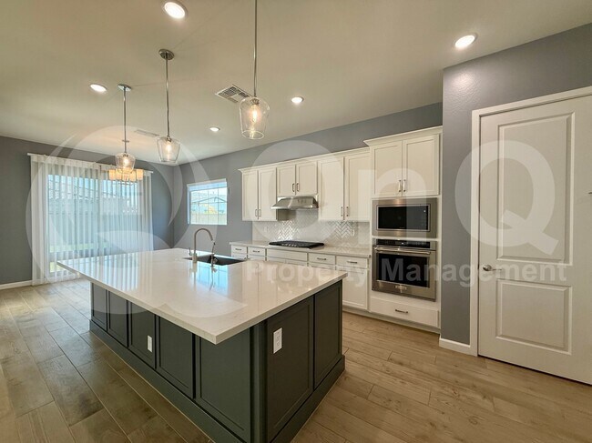 22839 E Nightingale Rd Queen Creek, AZ 85142 photo 5