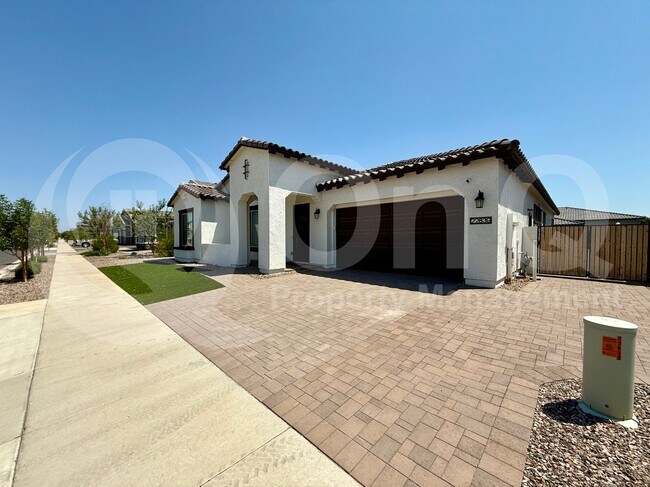 22839 E Nightingale Rd Queen Creek, AZ 85142 photo 2