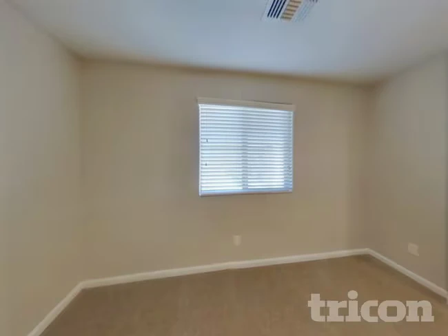12575 W Hummingbird Terrace Peoria, AZ 85383 photo 4
