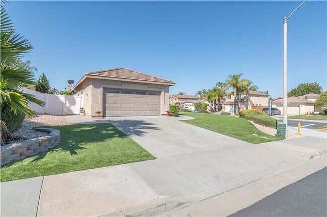 33215 Ave Bicicleta Temecula, CA 92592 photo 2