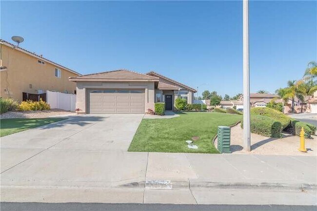 33215 Ave Bicicleta Temecula, CA 92592