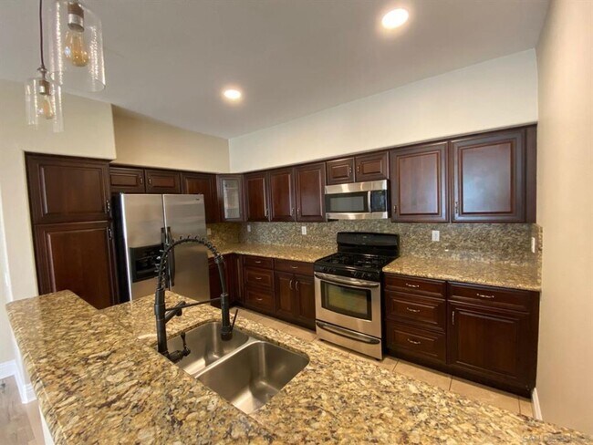 12376 Carmel Country Rd San Diego, CA 92130 photo 5