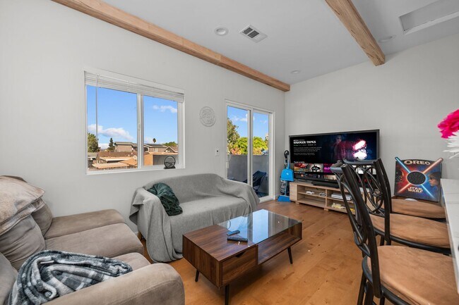 5338 Hewlett Dr San Diego, CA 92115 photo 5