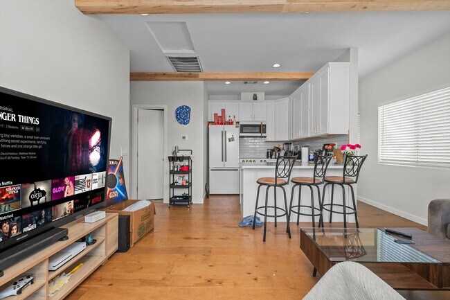 5338 Hewlett Dr San Diego, CA 92115 photo 2