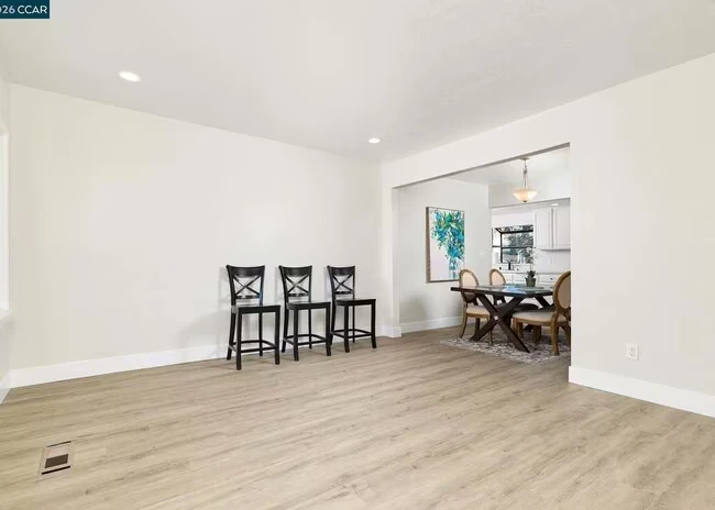 90 Manville Ave Pittsburg, CA 94565 photo 5