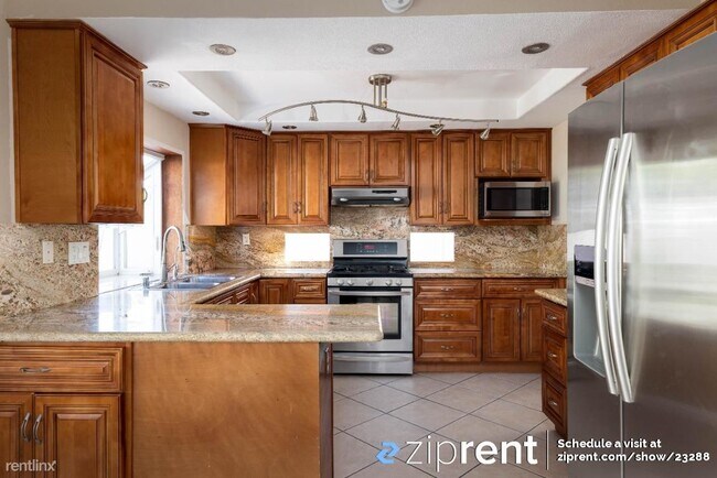 9588 Vervain St San Diego, CA 92129 photo 5