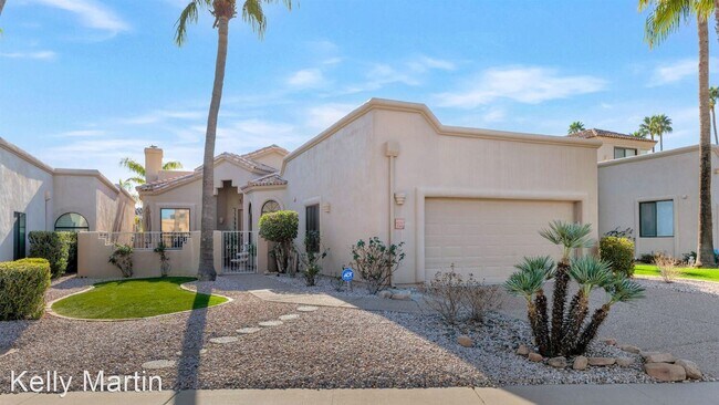 10227 E Gold Dust Ave Scottsdale, AZ 85258 photo 2