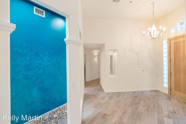 10227 E Gold Dust Ave Scottsdale, AZ 85258 photo 4