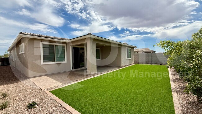22813 E Starflower Dr Queen Creek, AZ 85142 photo 4