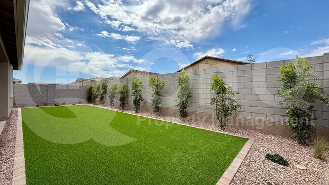 22813 E Starflower Dr Queen Creek, AZ 85142 photo 3