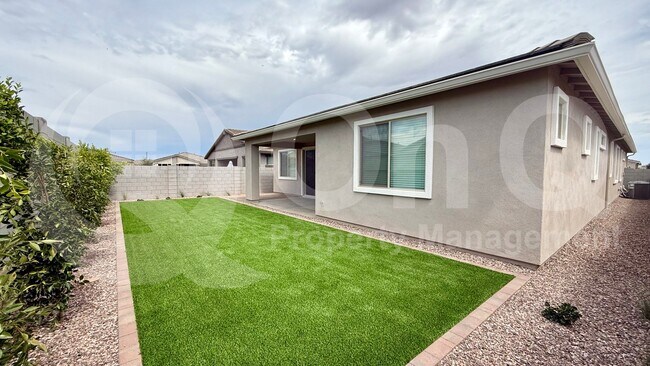 22813 E Starflower Dr Queen Creek, AZ 85142 photo 2