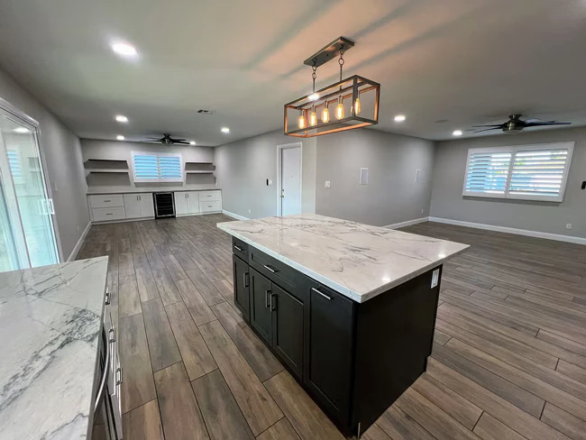 2508 E Loyola Dr Tempe, AZ 85282 photo 2