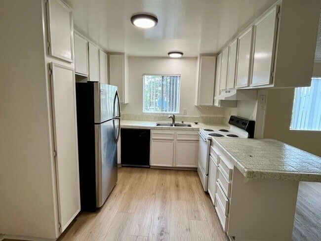 6060 Mt Aguilar Dr San Diego, CA 92111 photo 5