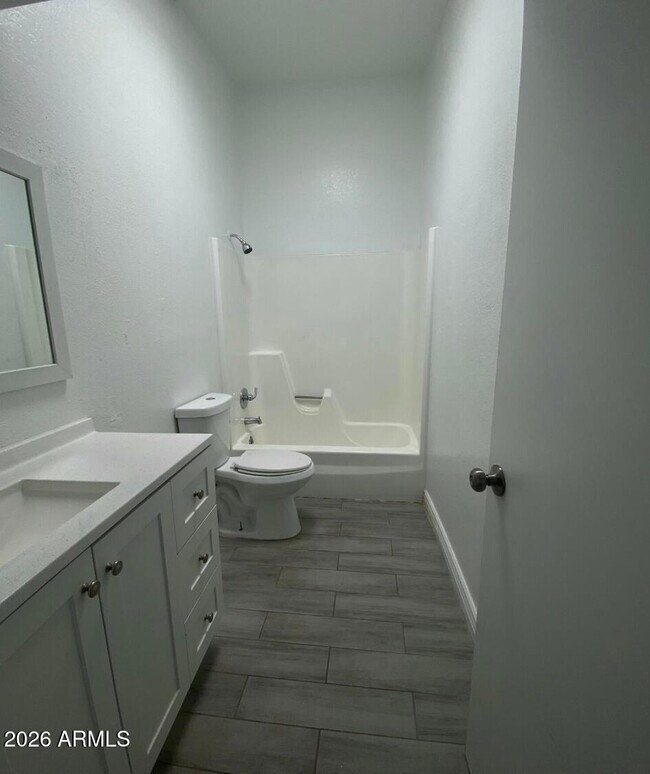 2580 S Yavapai Rd Apache Junction, AZ 85119 photo 4