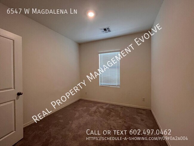 6547 W Magdalena Ln Phoenix, AZ 85339 photo 4