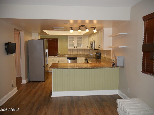 1201 W Loughlin Dr Chandler, AZ 85224 photo 5