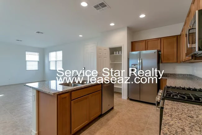 3620 S 58th Dr Phoenix, AZ 85043 photo 4