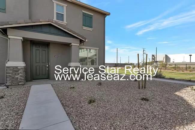 3620 S 58th Dr Phoenix, AZ 85043 photo 2