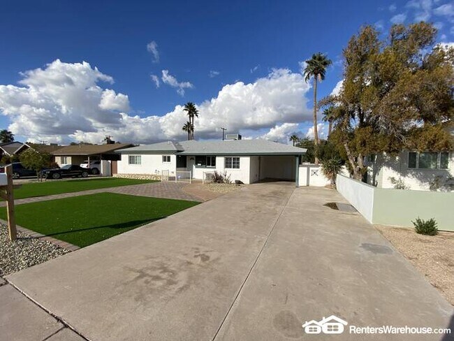 5444 E Pinchot Ave Phoenix, AZ 85018 photo 3