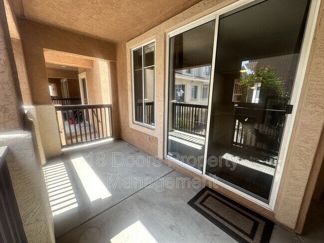 926 Camino De La Reina San Diego, CA 92108 photo 4