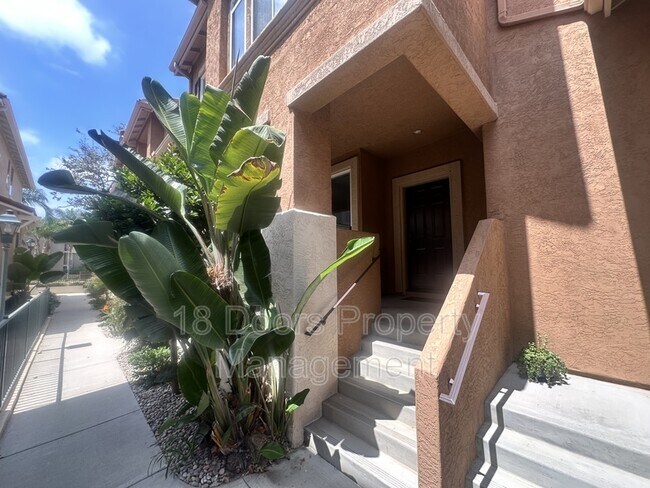 926 Camino De La Reina San Diego, CA 92108 photo 5