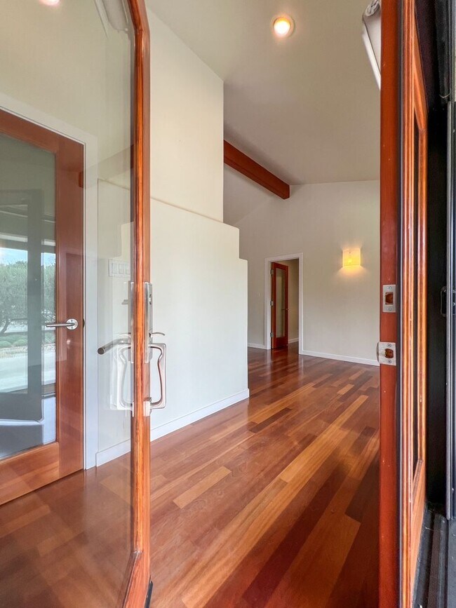 1146 Ragatz Ln Napa, CA 94558 photo 3