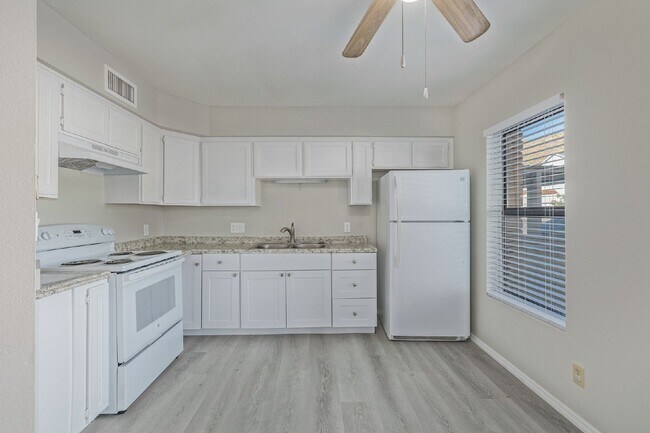 11002 N 15th Ave Phoenix, AZ 85029 photo 5