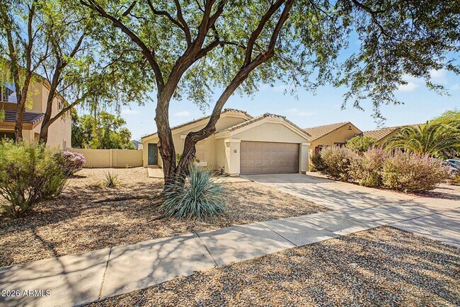 2159 W Pinkley Ave photo 3