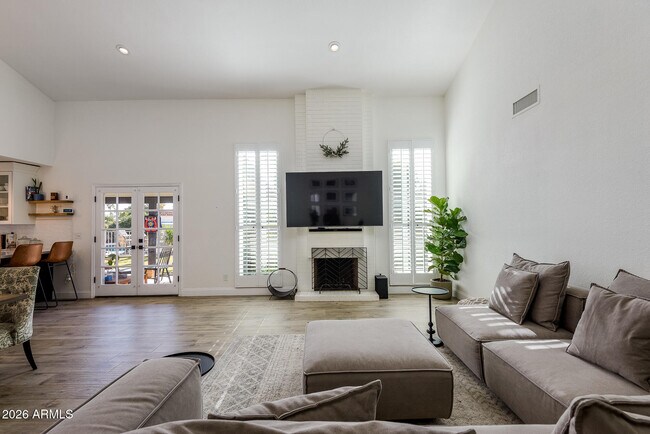 16245 N 62nd Way Scottsdale, AZ 85254 photo 4