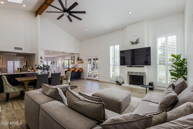 16245 N 62nd Way Scottsdale, AZ 85254 photo 3