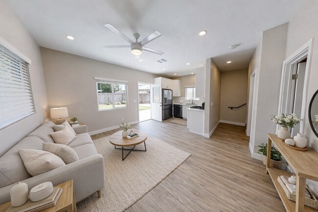 5131 Tipton St San Diego, CA 92115 photo 3